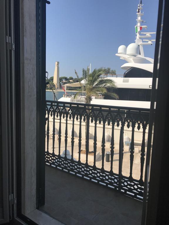 Le Colonne * Brindisi